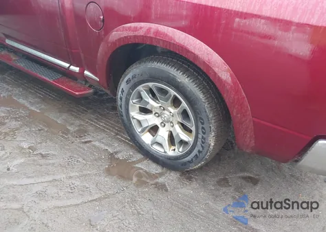 2017 Ram 1500 Limited 4X4 5'7 Box z USA, uszkodzony, nr VIN 1C6RR7PT0HS862700